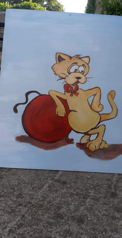 Personnage humoristique peint avec peinture acrylique sur plaque de contreplaqué 
Finition vernis acrylique
